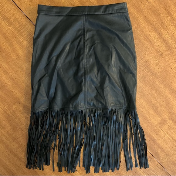 Forever 21 Dresses & Skirts - Forever 21 Faux Leather Skirt
